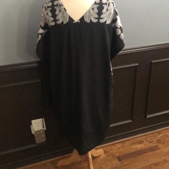 BUNDLE 4 Presley Skye,SEJOUR,ADRIANNA PAPELL,PATRA - Picture 11 of 15